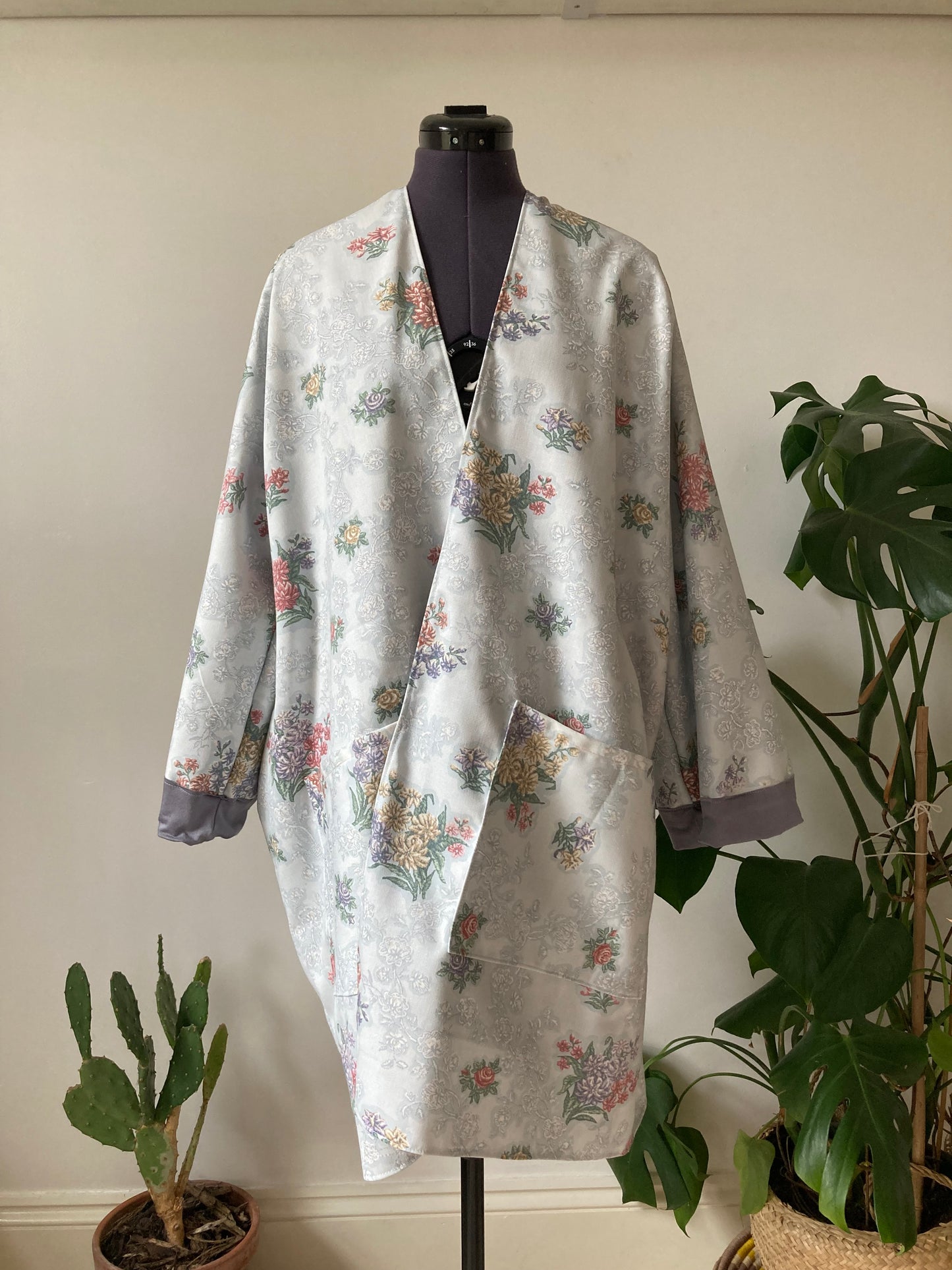 ILH Robe Jersey Lined Pale Blue Dainty Floral
