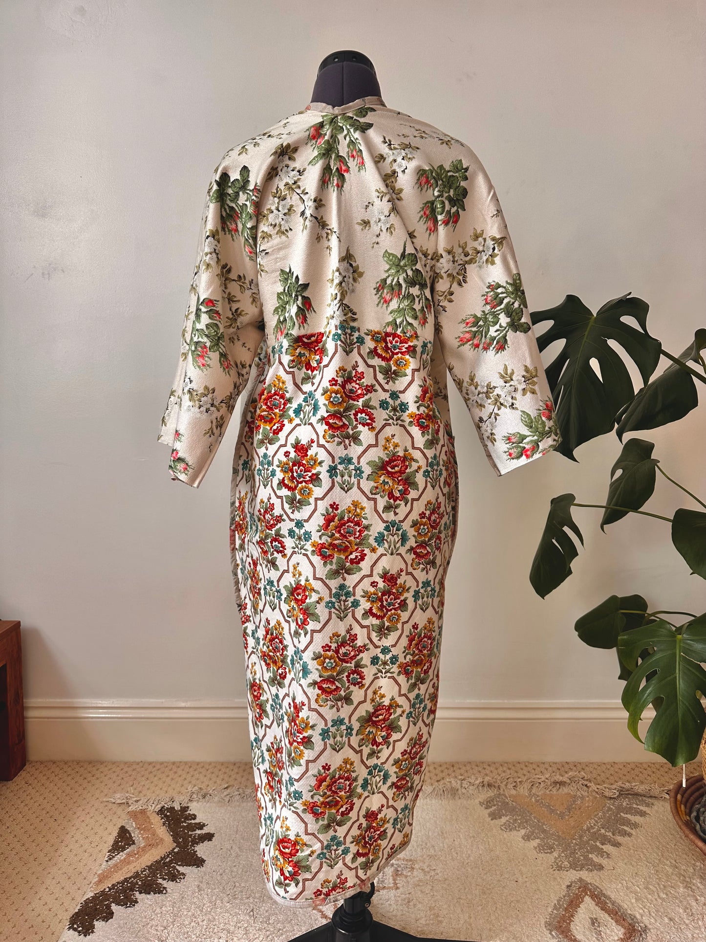 ILH Robe Silky Floral Combo