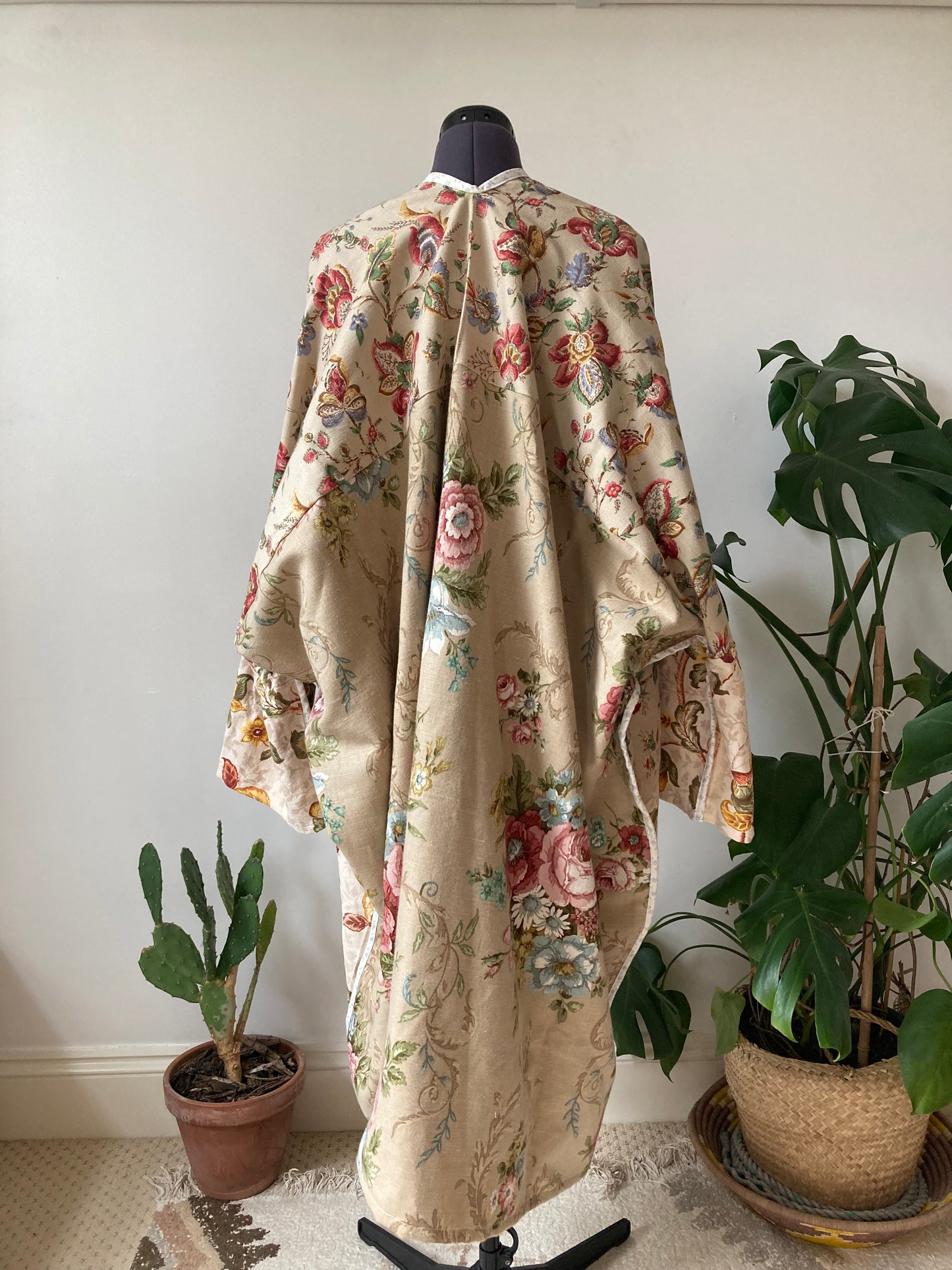 ILH Robe 70s Linen Floral Combo